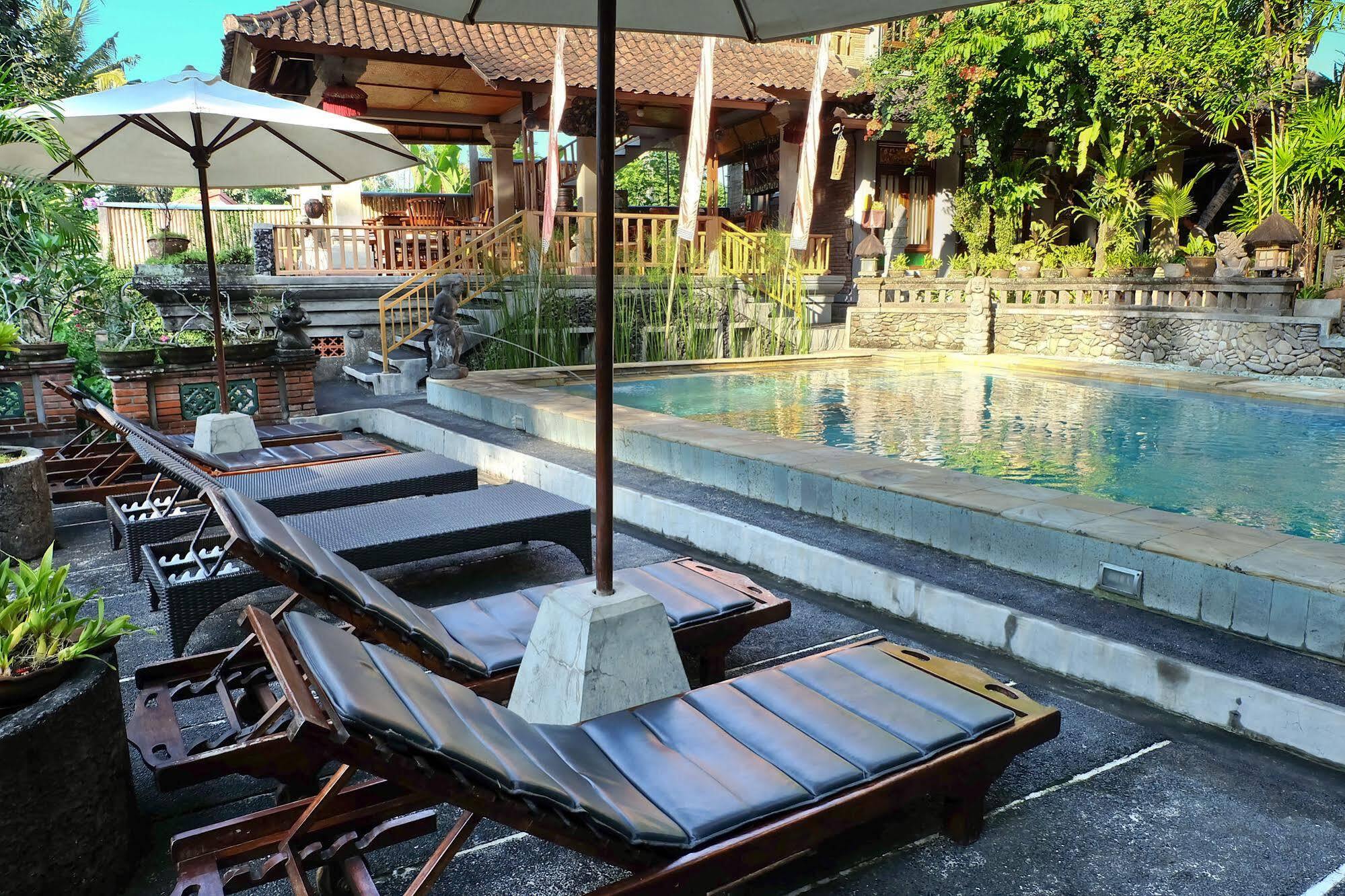 Ketut'S Place Bed & Breakfast Ubud Hotel Exterior photo